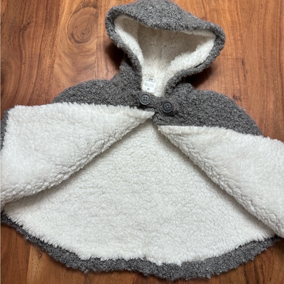 Carter's Gray Hooded Kids Cape - Picture 2 of 3